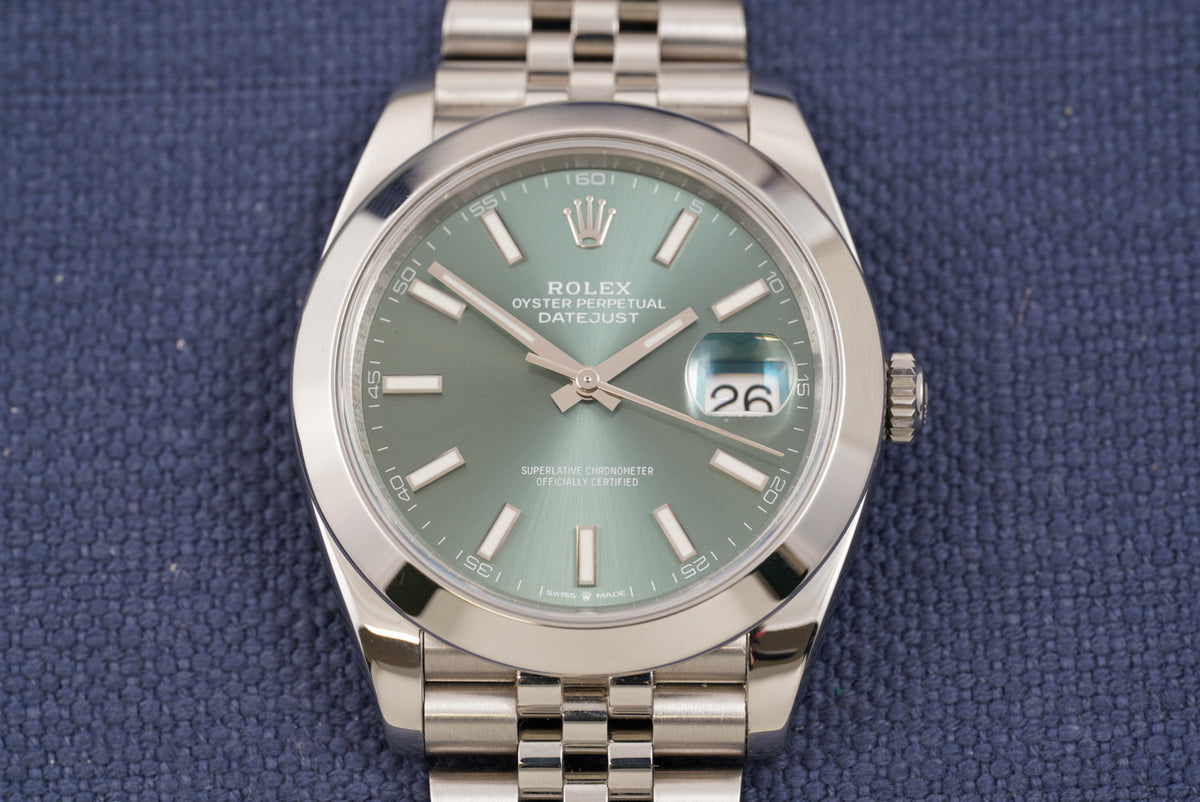Rolex Datejust 41 Green Dial ref. 126300 Jubilee Bracelet Full Set