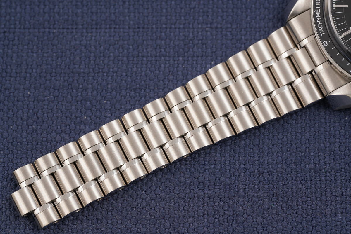 Omega Speedmaster Reverse Panda ref. 310.30.42.50.01.004 Ceramic Bezel Lacquer Dial Full Set