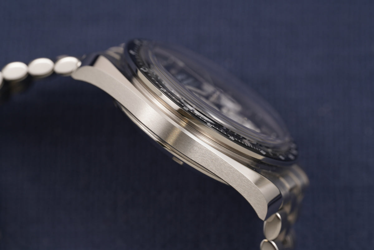 Omega Speedmaster Reverse Panda ref. 310.30.42.50.01.004 Ceramic Bezel Lacquer Dial Full Set